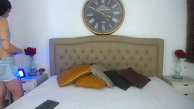 AuroraRicci on StripChat