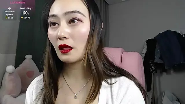 awalingling on StripChat 