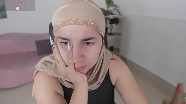 Ayha_khalaf on StripChat 