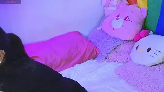 bella_thixx on StripChat