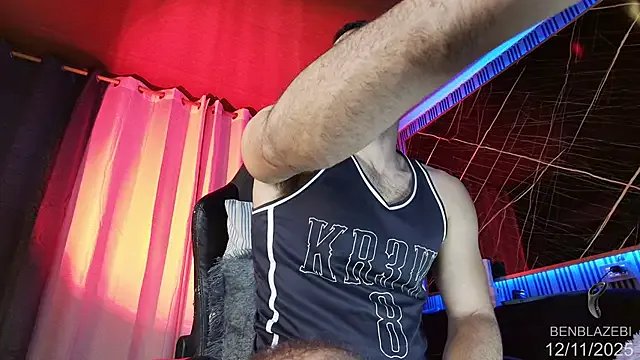BEN_BLAZE on StripChat