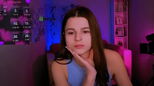 berry_alma on StripChat