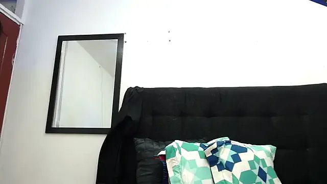 bloom_bbc on StripChat 