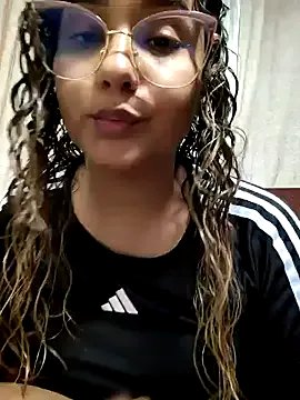 BrendaGirs on StripChat