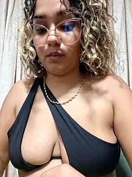 BrendaGirs on StripChat
