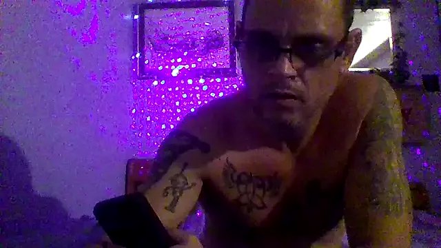 Buffshagswell on StripChat 