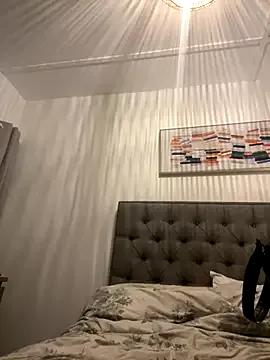 Bustyblondebabe32 — Wake me up 