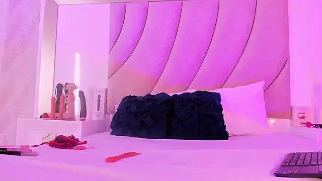 Carmilla_ on StripChat