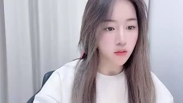 chloe-01 on StripChat