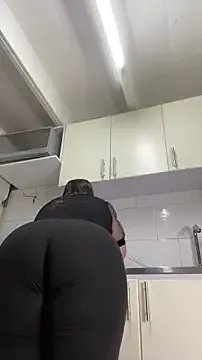 Chloee_Peach on StripChat