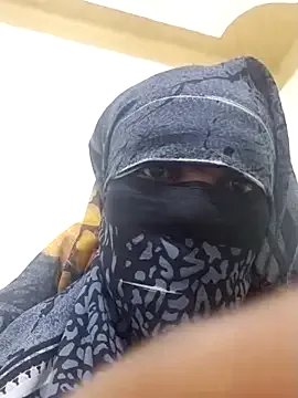 chocolate-puss on StripChat