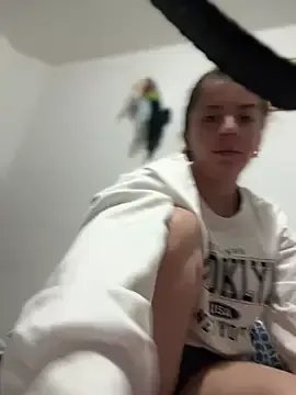 Cloew_Marz on StripChat