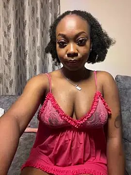 cocoluvx on StripChat 