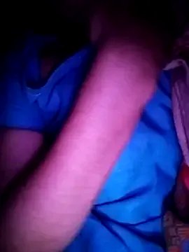 Cute-Naavya on StripChat