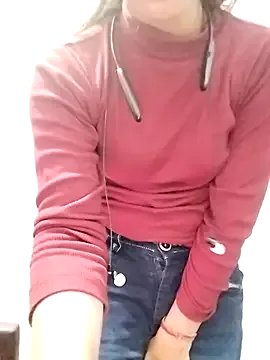 Cute-Naavya on StripChat