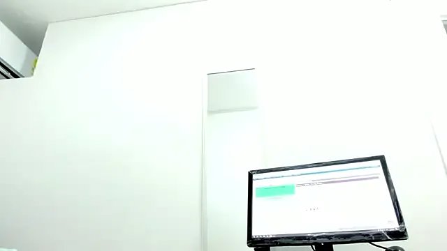 Dalia_20 on StripChat