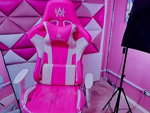 Danny_Face on StripChat 