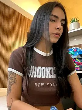 DaphneUwu on StripChat