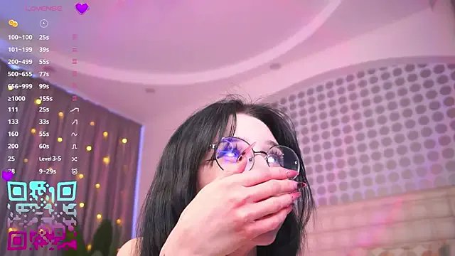 DeliaLoma — flash boobs he-he