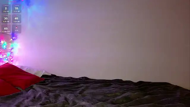 Devvil2222 on StripChat