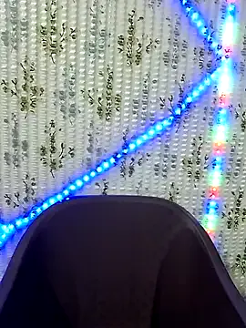 DIMPLE-GIRL88 on StripChat