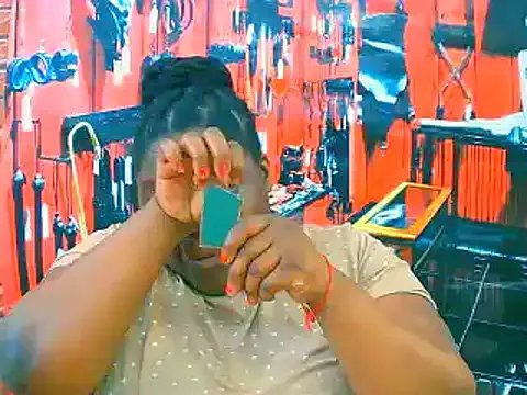 EbonyHotBuns on StripChat