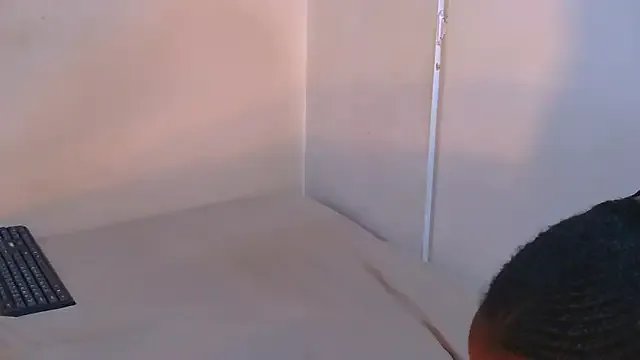 EbonyPhatBooty on StripChat