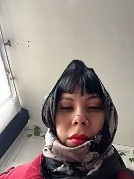 EemaHaruki on StripChat 