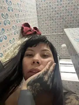 EemaHaruki on StripChat 