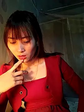 Em_xinh01 on StripChat