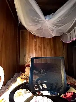 Em_xinh01 on StripChat