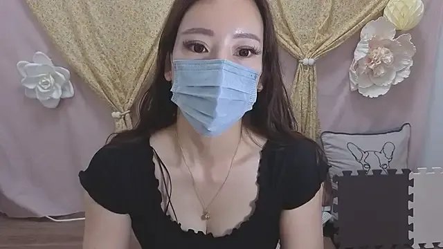 Ema_japanese on StripChat