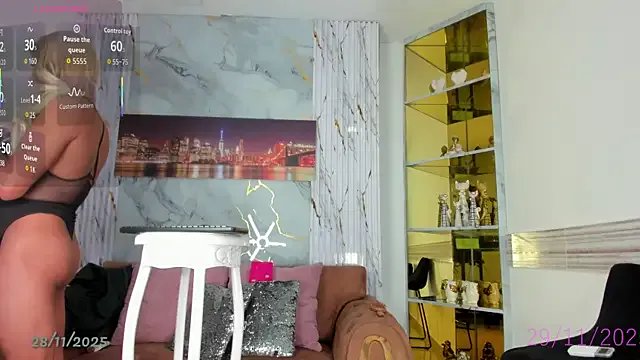 EmmaHills_Sex on StripChat 