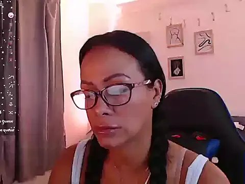 emmily_castro on StripChat 