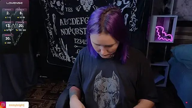 Emmybrightj_ on StripChat 