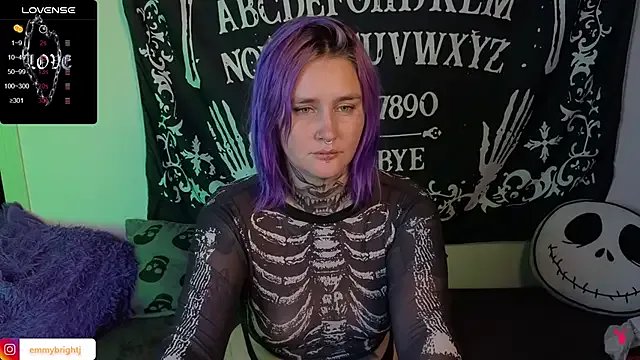 Emmybrightj_ on StripChat 