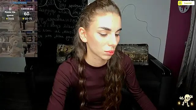 EmmyGreans on StripChat