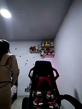 esmeralda_jadees on StripChat