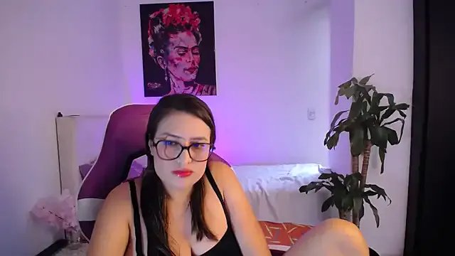 esmeraldaa230 — naked