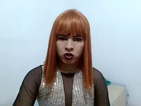 estefania224 on StripChat