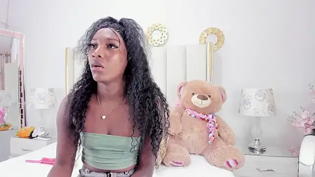 evangelin_ts on StripChat