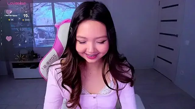 Fluffy_Rose on StripChat 