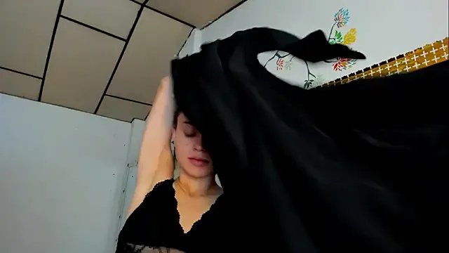 fulfill_fantasies1 on StripChat 