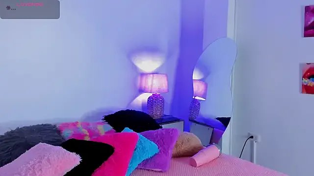 hailey_hadid on StripChat