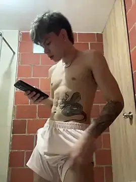 Handsome_boys69 on StripChat