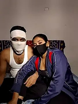 Heena-143 on StripChat