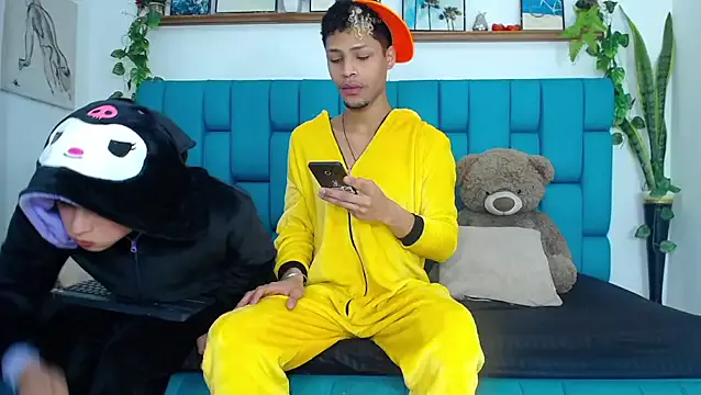 Hot_Boys_Latinos_X on StripChat