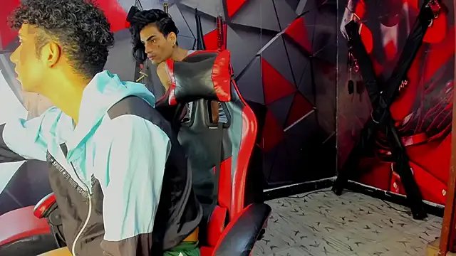 Hot_Boys_Without_Limits on StripChat