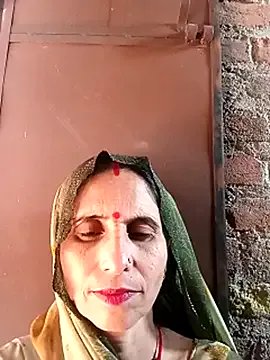 Hot_liya54 on StripChat