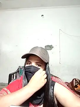 HotAishaa on StripChat